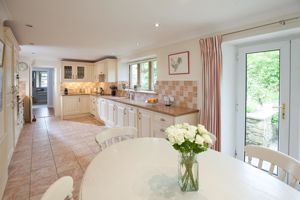 Kitchen Breakfast Room- click for photo gallery